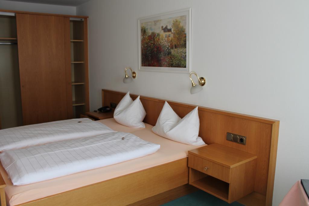 Hotel Garni Vogelsang Bad Füssing Szoba fotó